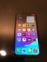 6.1” Apple iPhone XR 64 GB - GSM/CDMA - CRICKET WIRELESS  - HEXA-CORE