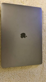 MacBook Pro 15" 2018 - Space Gray - like new