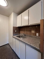 */Entire light-filled 2B/1B apartment AVAILABLE