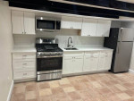 **1 BAD 1 BATH LARGE KITCHEN WOOD FLOORS WALL A/C IN UNIT~@@