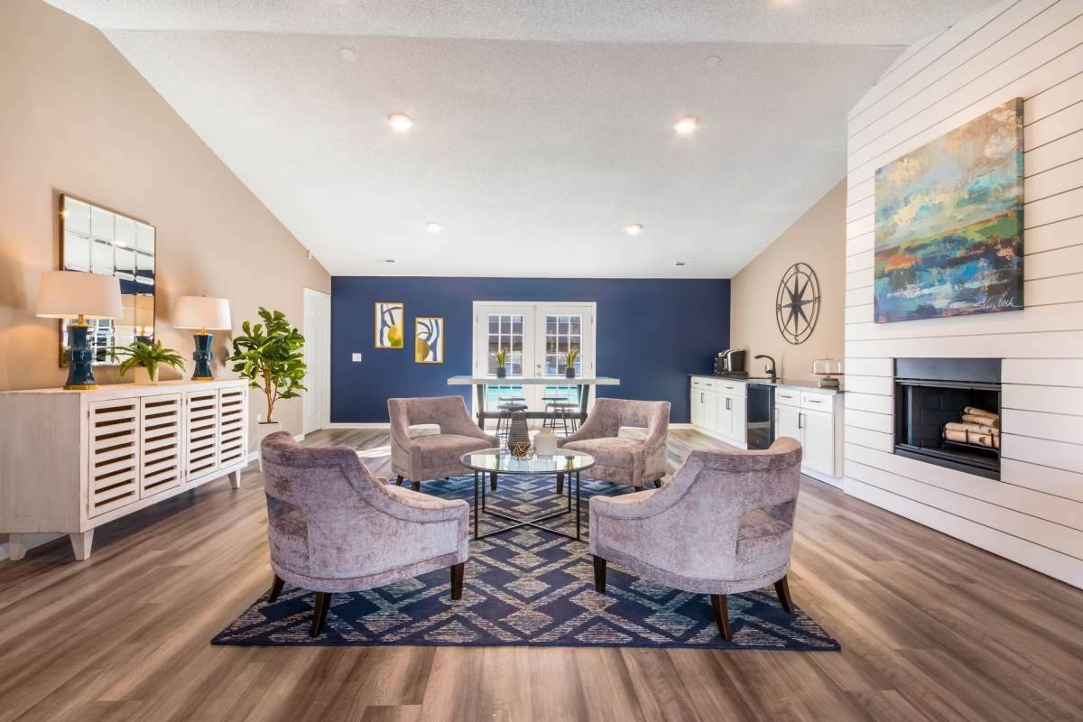 Wow! This Studio is simply stunning! Visit today! 335 Sq Ft!