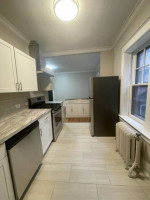 #94 Newly renovated 1-bedroom historic downtown apartment!