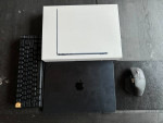 Macbook Air M2 w/Accessories