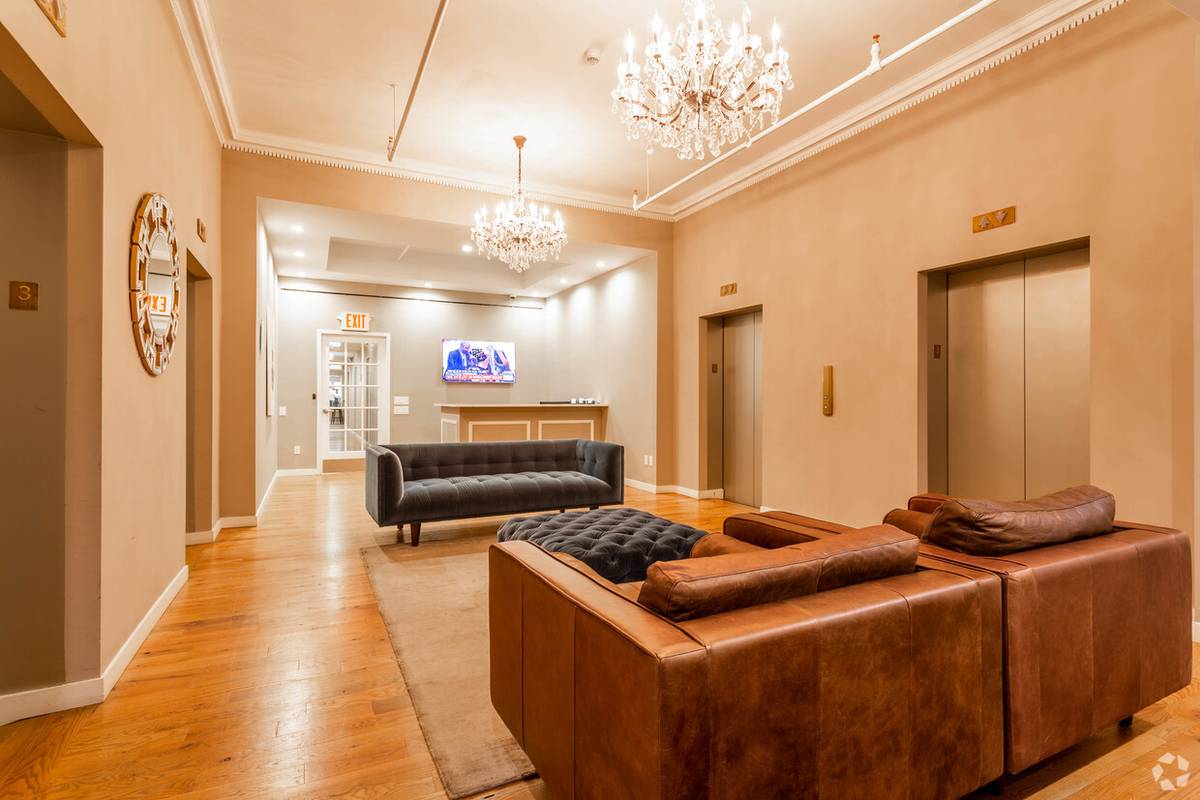 90 Broad Street TEAM ROOM