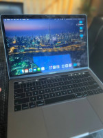 MacBook Pro 13 Inch