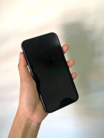 iPhone XR (64GB)