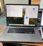 Apple MacBook Pro 16" 32GB & 1TB -A2141 (2019)- 2.3GHz 8 core Intel i9