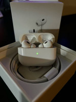 Apple AirPods Pro Gen 2