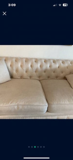 Elegant sofa in good condition!