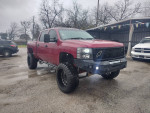 2019 Dodge Ram 1500 in perfect condition with a 5.7L V8 engine, 4x4, clean title, and rear camera.