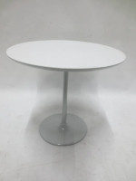 Dizzie Side Table by Arper