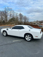 2014 Dodge Challenger SXT RWD 58,000 mi