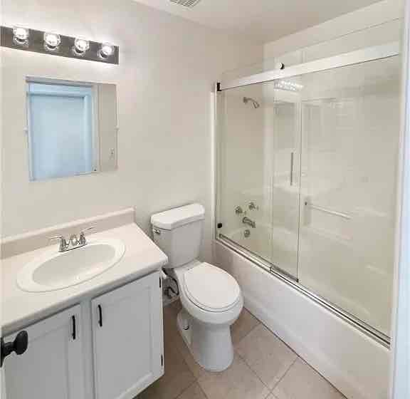 Single 2beds &2baths house for rent sqft 1198