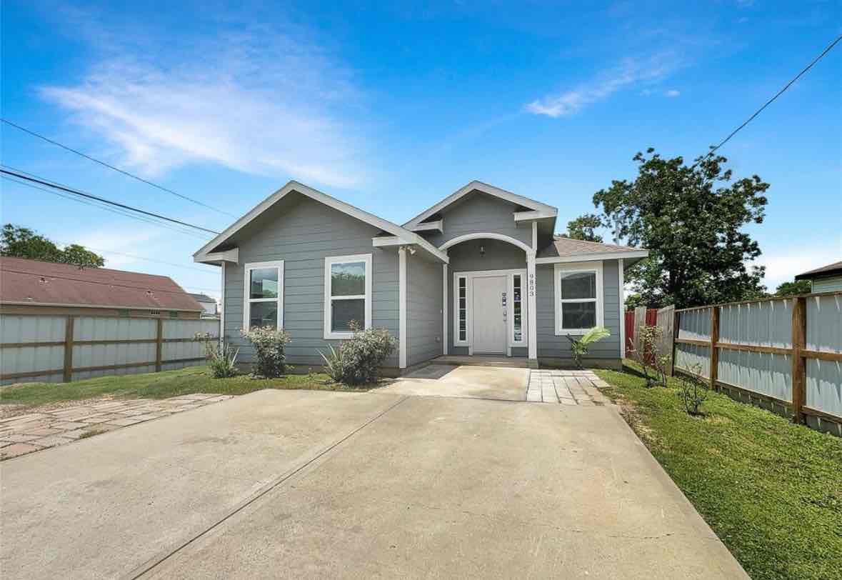3bedroom 2bathroom available for rent