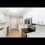 Charming 3bedrooms house available and affordable