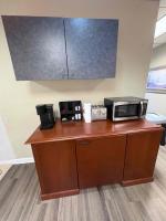 Multifunctional office suites available