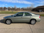 2006 Volvo S60 in excellent condition with 123,000 miles, rust-free exterior, and clean leather interior.
