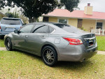 2015 Nissan Altima 142,000 mi