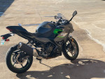 2023 Kawasaki Ninja 400 ( ONLY 963 miles ) clean title