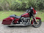 2017 Harley-Davidson® FLHXS Street Glide Special