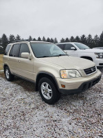 2001 Honda CR-V SE AWD in good condition with 110,000 miles for sale, featuring leather seats and all-wheel drive.