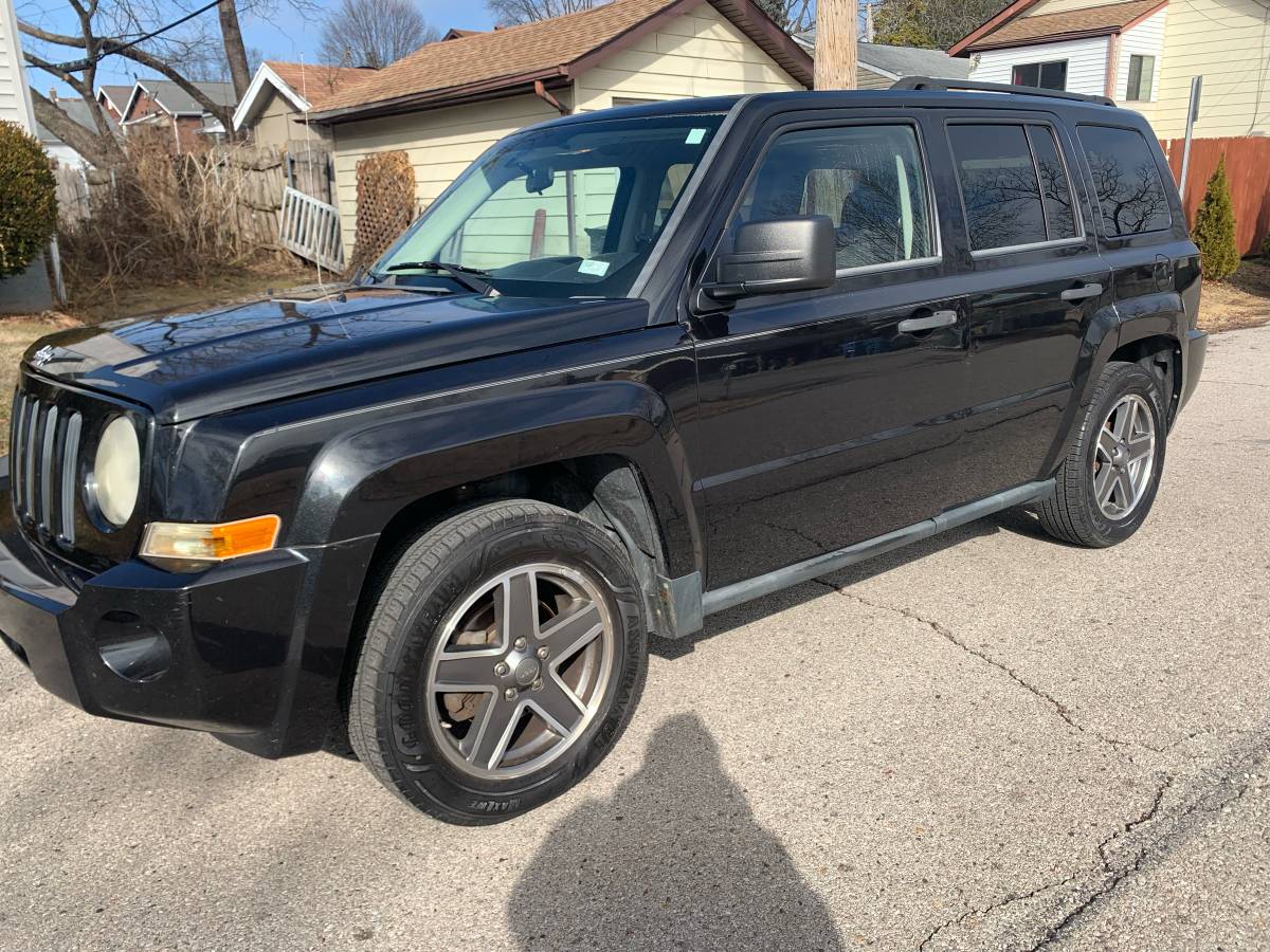 2009 Jeep Patriot Sport FWD 73,000 mi