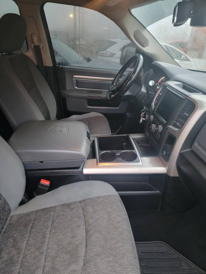 2015 Ram 2500 Outdoorsman 4WD  75,000 mi