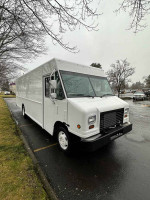 2018 Ford F59 FedEx step van with 22 feet cargo space and shelves, located in Portland, Oregon.