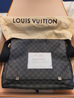 Louis Vuitton District Messenger Bag Damier Graphite