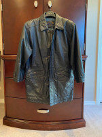 Brand New Man's Genuine Leather Jacket (L)
