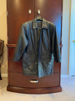 Brand New Man's Genuine Leather Jacket (L)