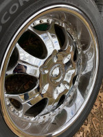 Custom 22” rims with good tires, 6 lug